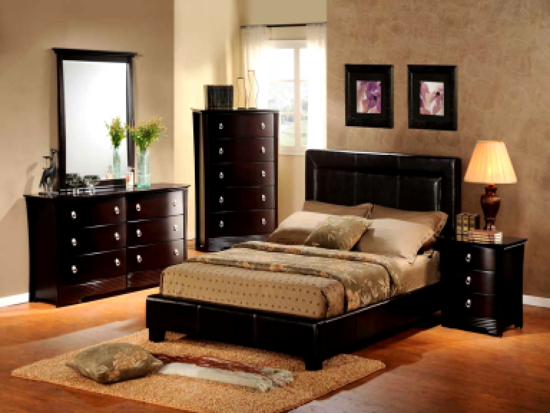 Дизайн спальни в классическом стиле - это всегда модно и актуально, но испо...